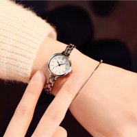 Луксозен дамски часовник от неръждаема стомана , снимка 2 - Дамски - 31411017