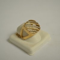 златен пръстен 18 карата Л 12304, снимка 2 - Пръстени - 39692596