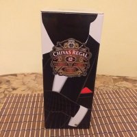 CHIVAS REGAL 12 YEARS OLD Limited Edition МЕТАЛНА КУТИЯ, снимка 4 - Други ценни предмети - 30736712