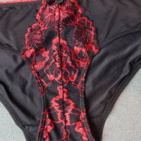 Desiree M (38 EU) черна бикина от полиамид с червена дантела, снимка 10 - Бельо - 39504697
