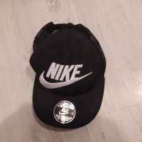 Продава маркова шапка nike, снимка 1 - Други - 30521051