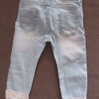 Детски дънки Zara babygirl - накъсани с дантела - размер 86, снимка 3 - Детски панталони и дънки - 31444971