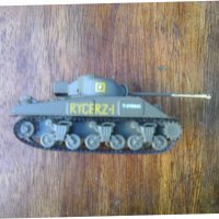 Модел на американски танк 2 от Втората световна война, снимка 1 - Колекции - 38512919