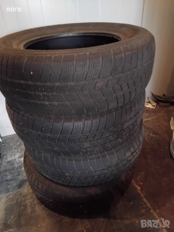 зимни гуми barum 195 65 15    4 броя много запазени, снимка 1