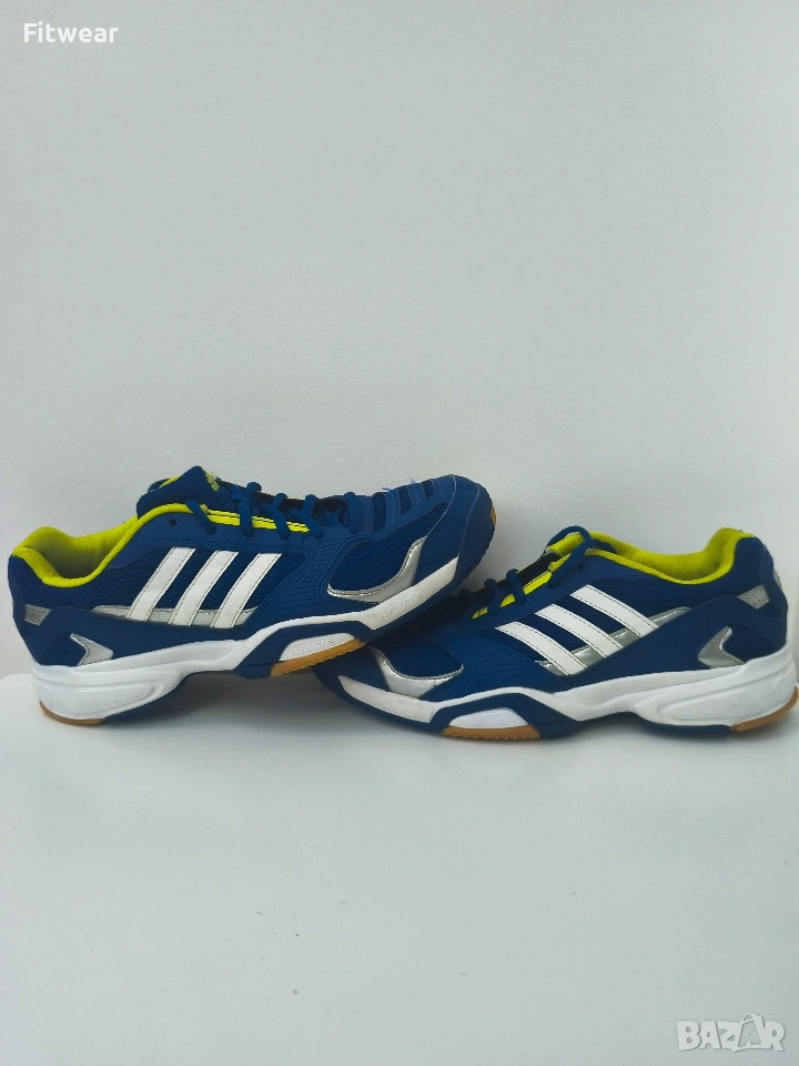 Волейболни обувки Adidas , снимка 1