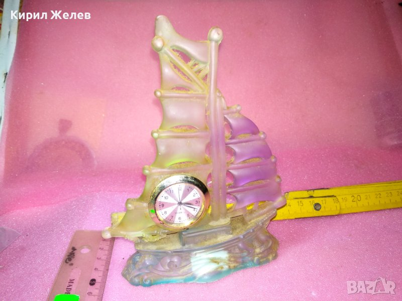 КРАСИВ ФИГУРАЛЕН НАСТОЛЕН КВАРЦОВ ЧАСОВНИК ВЕТРОХОД ПЛАТНОХОД КОРАБ За КОЛЕКЦИЯ ДЕКОР 42889, снимка 1