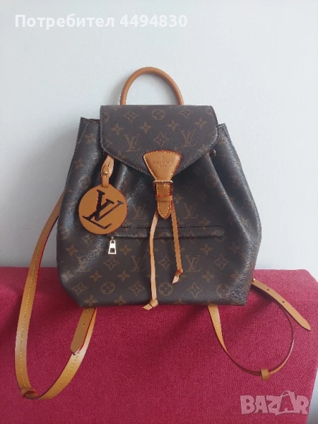 Дамска раница , снимка 1