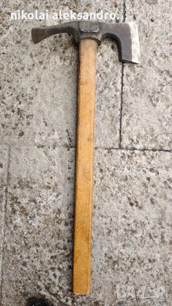 Стара и оригинална брадвичка , снимка 1