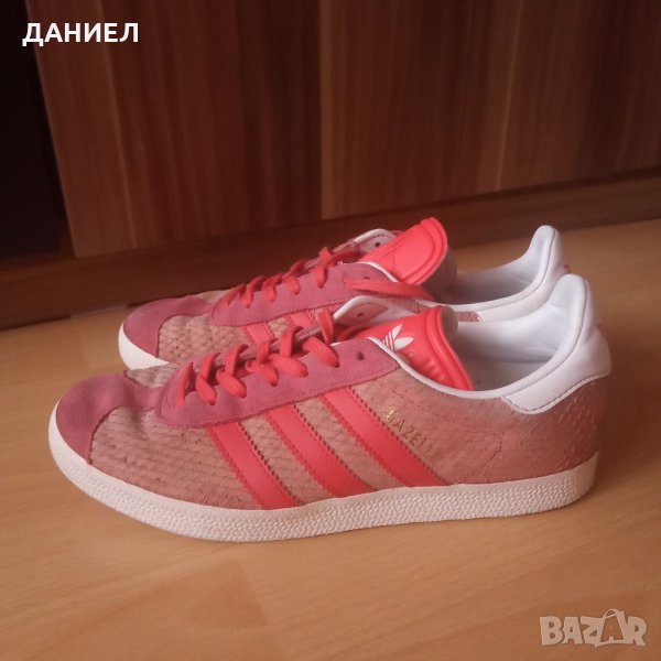 Оригинални Дамски маратонки Adidas GAZELLE номер 40, снимка 1