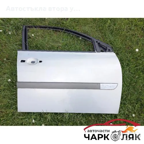 Врата предна дясна Рено Меган (комби;сива), снимка 1