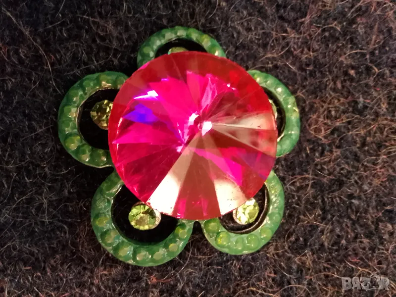 Брошка, снимка 1