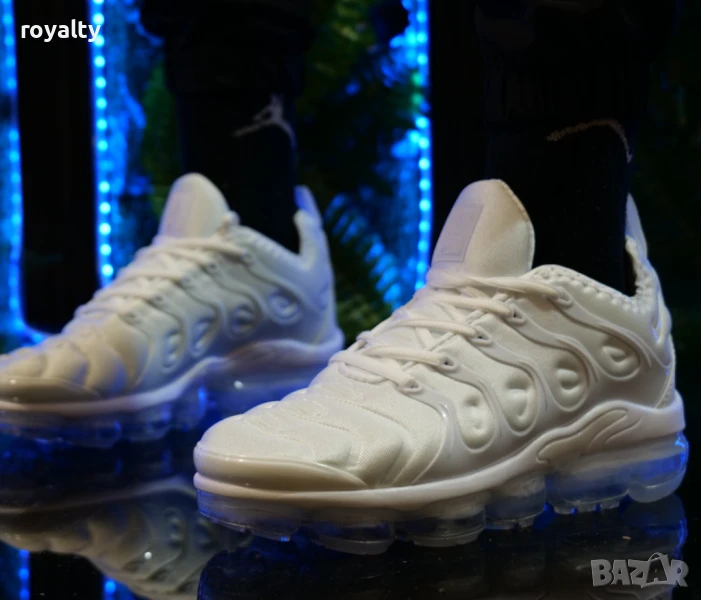 Nike Air VaporMax Plus бели унисекс маратонки , снимка 1