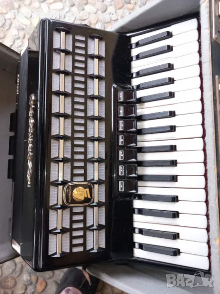 Продавам акордеон Велтмайстер - 80 баса, снимка 1