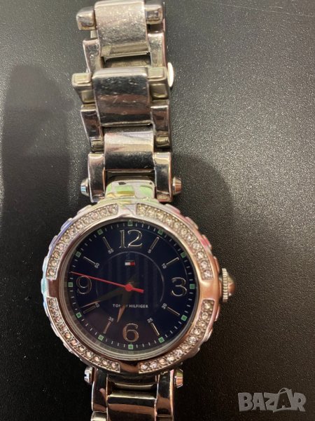 Дамски часовник Tomy hilfiger като нов, снимка 1