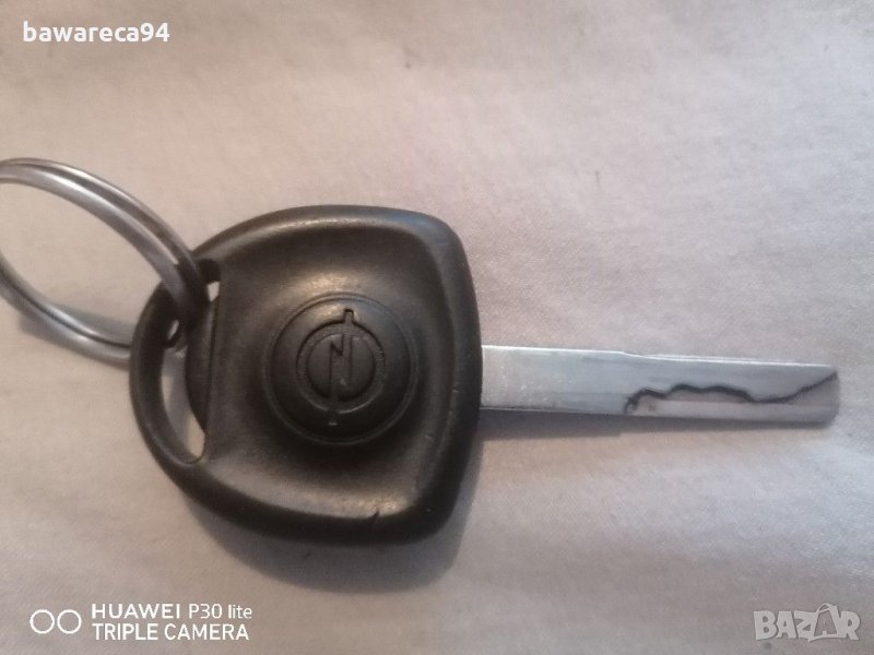 Ключ за Opel Vectra B 1996 , снимка 1