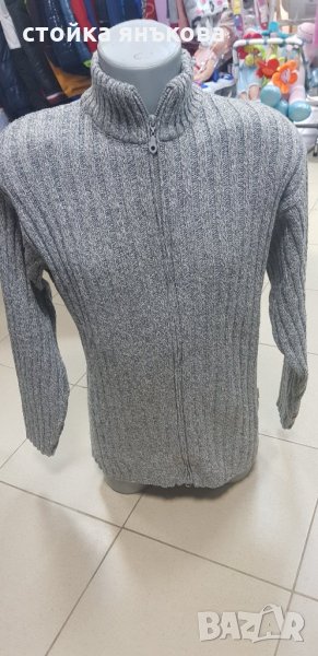 Продавам мъжка жилетка , сив меланж, снимка 1