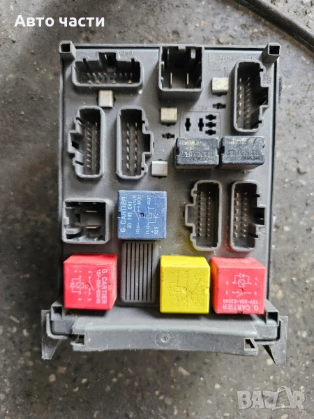 RENAULT LAGUNA II ОРИГИНАЛНА КУТИЯ С ПРЕДПАЗИТЕЛИ, РЕЛЕ, BSI, BSM, BCM МОДУЛ 518002217 8200004201, снимка 1