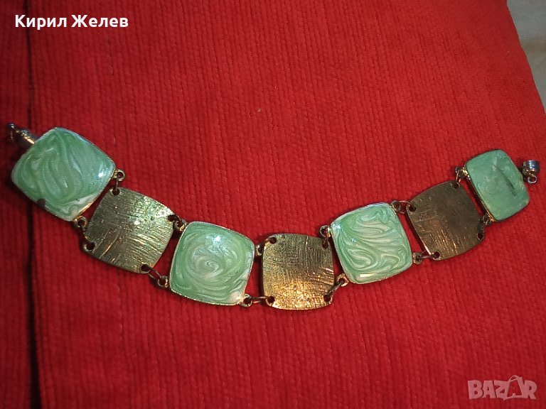 ЕФЕКТНА ЗЛАТИСТА с ЕМАЙЛ-ЛАК ВИНТИДЖ ГРИВНА от НЕРЪЖДАЕМА СТОМАНА с МАГНИТНА ЗАКОПЧАЛКА 11872, снимка 1