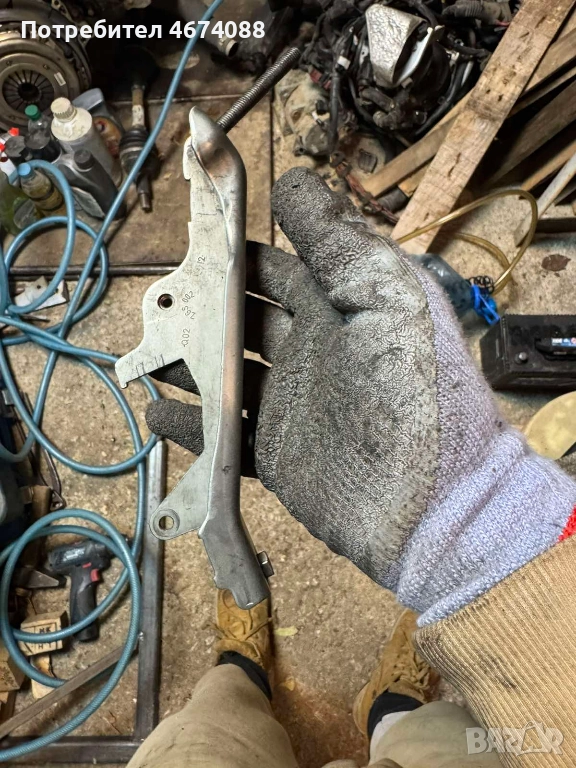 Стойка или планка за оборудването на двигател на Мерцедес Mercedes 2.2Cdi само за 10лв. A6510901027, снимка 1