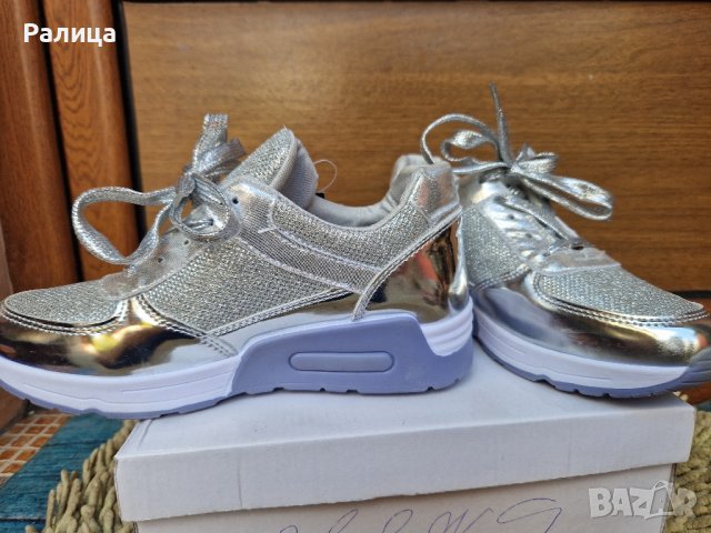 Дамски сиви кецове, снимка 2 - Дамски боти - 42387450