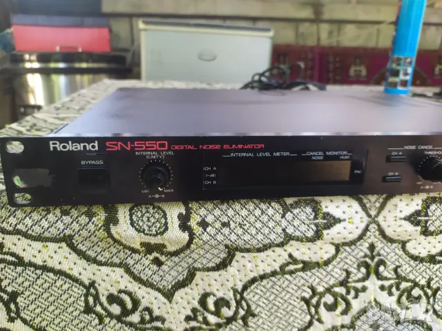 ROLAND SN-550 Noise Eliminator, снимка 3 - Китари - 47330193