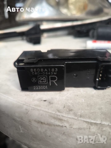 Заден десен бутон електрическо стъкло Citroen C-Crosser 2.2 HDI 156 конски сили 8608A183, снимка 2 - Части - 51030993