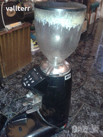 кафе мелачка професионална Evrogat-BLAC E8M промо