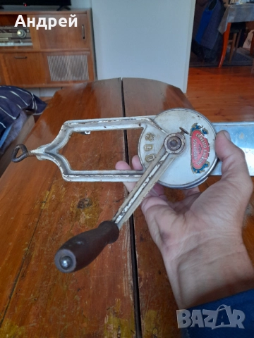 Стара мелничка за орехи Solingen, снимка 3 - Антикварни и старинни предмети - 52202822