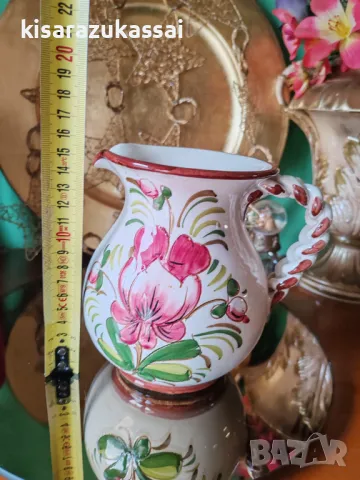 Красива каничка с плетена дръжка и свежи цветове., снимка 4 - Други - 48815857