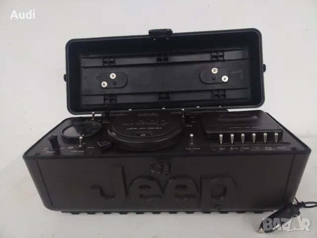 Радио-касетофон и диск на фирмата Roadstar, изработено по поръчка за автомобилната компания Jeep.  С, снимка 6 - Радиокасетофони, транзистори - 44642212