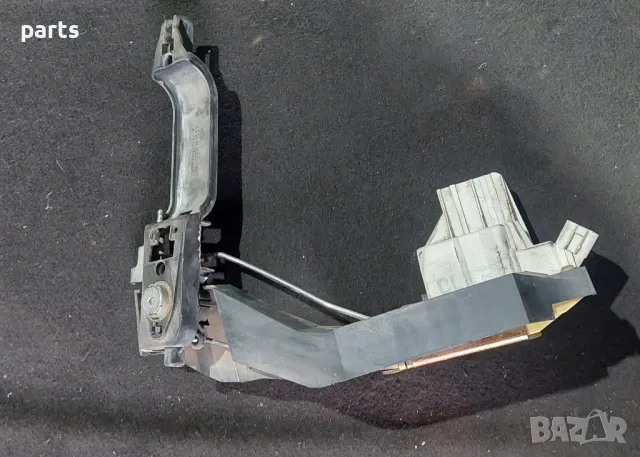 Предна Дясна Брава - Ключалка Форд Фокус Мк1 (3), снимка 2 - Части - 49216885