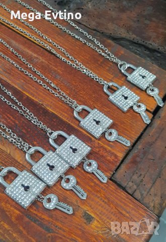 Лот от 6 колиета катинар с ключ 