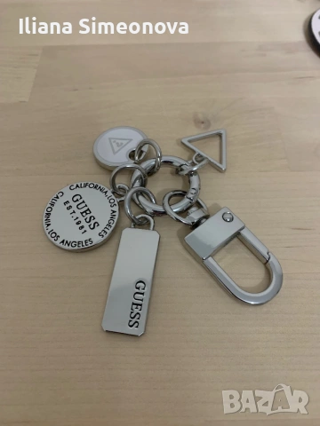  ключодържатели на GUESS, снимка 2 - Чанти - 54090058