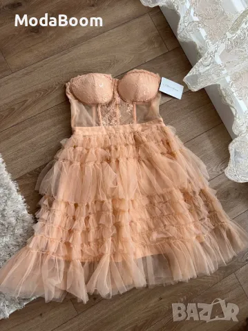 Дамска рокля 