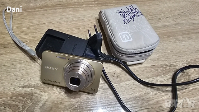 Ретро Дигитален Фотоапарат Sony Cyber-shot DSC- W570 (1Б.1МР Zeiss) КАТО НОВ!ПЪЛЕН