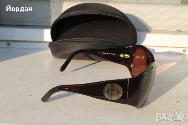 Дамски слънчеви очила ''Escada'', снимка 10 - Слънчеви и диоптрични очила - 38442432