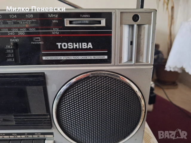 TOSHIBA SR 6016 FM STEREO RADIO CASSETTE RECORDER., снимка 3 - Радиокасетофони, транзистори - 53193785