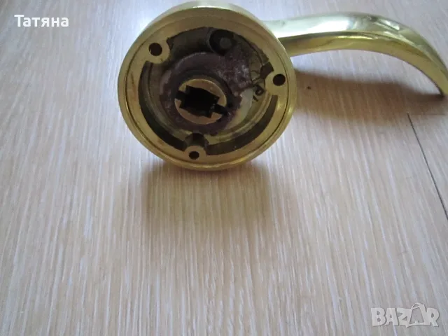 месингови  дръжки за врати  с опция заключване,СВЕЩНИЦИ И АПЛИК  ОТ МАСИВЕН МЕСИНГ, снимка 18 - Интериорни врати - 28891455