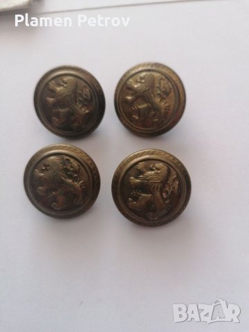 Военни копчета , снимка 3 - Антикварни и старинни предмети - 39160901