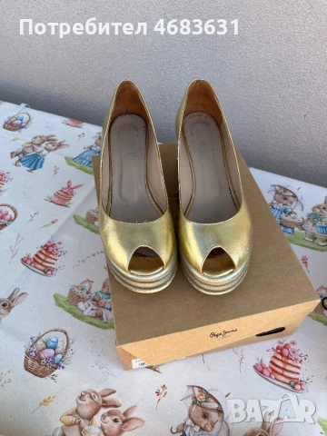 Обувки, снимка 2 - Дамски ежедневни обувки - 54321686