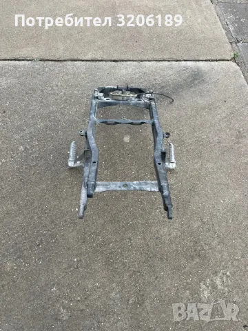 Задна рамка за Кавазаки / Kawasaki ZX10R, снимка 4 - Части - 48359790