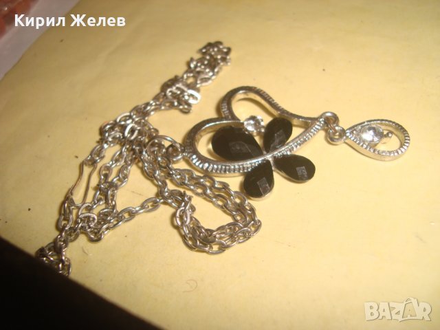 СРЕБРИСТО МОДНО КРАСИВО и НЕЖНО АРТ КОЛИЕ с КРИСТАЛ 21865, снимка 4 - Колиета, медальони, синджири - 33737097