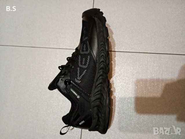 Спортни обувки , снимка 5 - Маратонки - 52565979