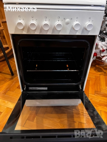 Electrolux готварска печка, снимка 2 - Печки, фурни - 52793131