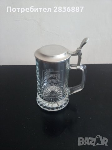 Гравирана стъклена халба за бира с калаен капак, снимка 3 - Антикварни и старинни предмети - 35437990