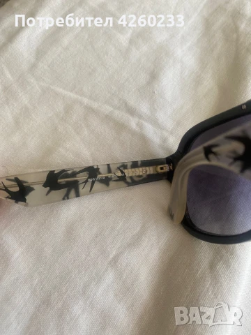 Очила Alexander McQueen, , снимка 4 - Слънчеви и диоптрични очила - 50993778