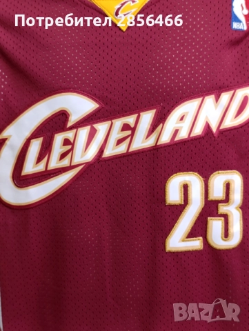 Мъжки потник Mitchell&Ness Cleveland Lebron James размер M, снимка 9 - Тениски - 52150586