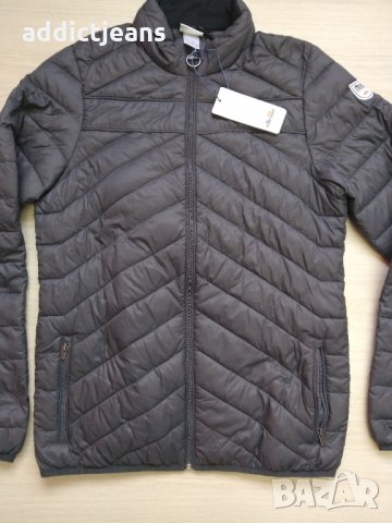 Мъжко яке Ellesse размер S, снимка 2 - Якета - 31974161