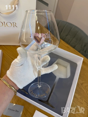 Сет от две чаши за вино Dior, снимка 2 - Чаши - 54231703