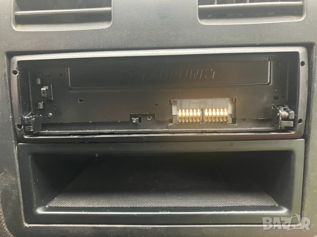 Продавам авторадио Блаупункт, снимка 8 - Радиокасетофони, транзистори - 54024433